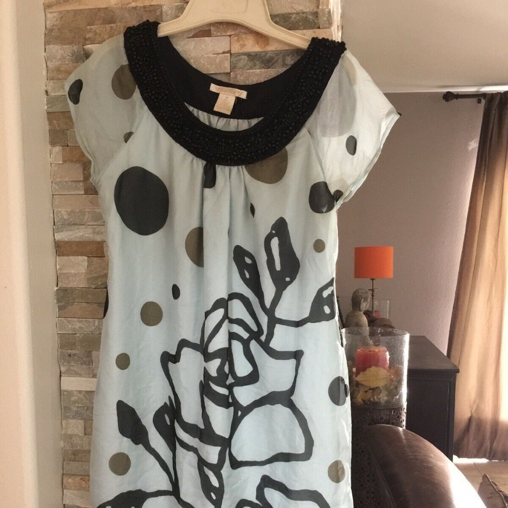 GOLD HAWK SILK EMBELLISHED DRESS SIZE M with POCKETS